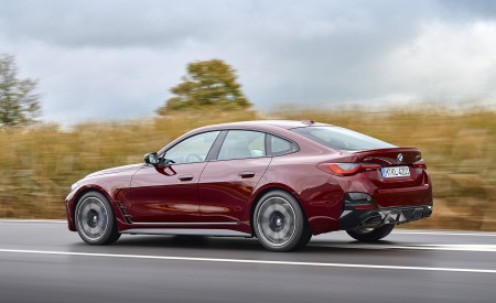2022 BMW M440i xDrive Gran Coupe (Color: Aventurine Red) Rear Three-Quarter Wallpapers 450x275 (13)