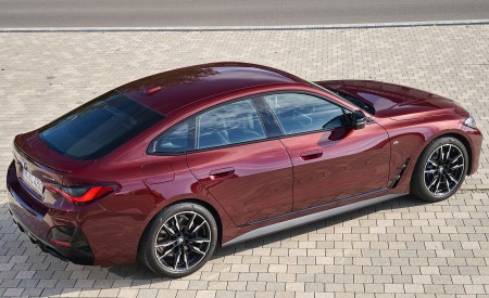 2022 BMW M440i xDrive Gran Coupe (Color: Aventurine Red) Rear Three-Quarter Wallpapers 450x275 (46)