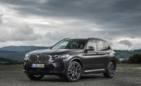 2022 BMW X3 Front Three-Quarter Wallpapers 450x275 (33)