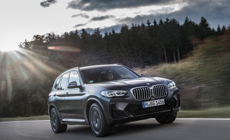 2022 BMW X3 Front Three-Quarter Wallpapers 450x275 (6)