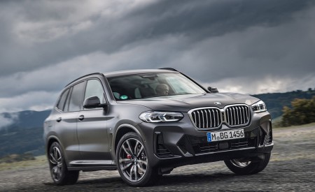 2022 BMW X3 Front Three-Quarter Wallpapers 450x275 (30)