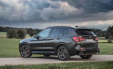 2022 BMW X3 Rear Three-Quarter Wallpapers 450x275 (23)