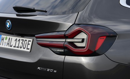 2022 BMW X3 Tail Light Wallpapers 450x275 (93)