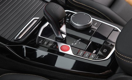 2022 BMW X4 M Competition (Color: Marina Bay Blue Metallic) Central Console Wallpapers 450x275 (185)