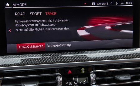 2022 BMW X4 M Competition (Color: Marina Bay Blue Metallic) Central Console Wallpapers 450x275 (184)