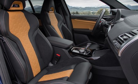 2022 BMW X4 M Competition (Color: Marina Bay Blue Metallic) Interior Front Seats Wallpapers 450x275 (189)