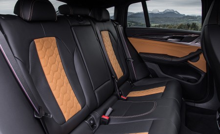 2022 BMW X4 M Competition (Color: Marina Bay Blue Metallic) Interior Rear Seats Wallpapers 450x275 (190)
