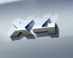 2022 BMW X4 M40i Badge Wallpapers 150x120 (22)