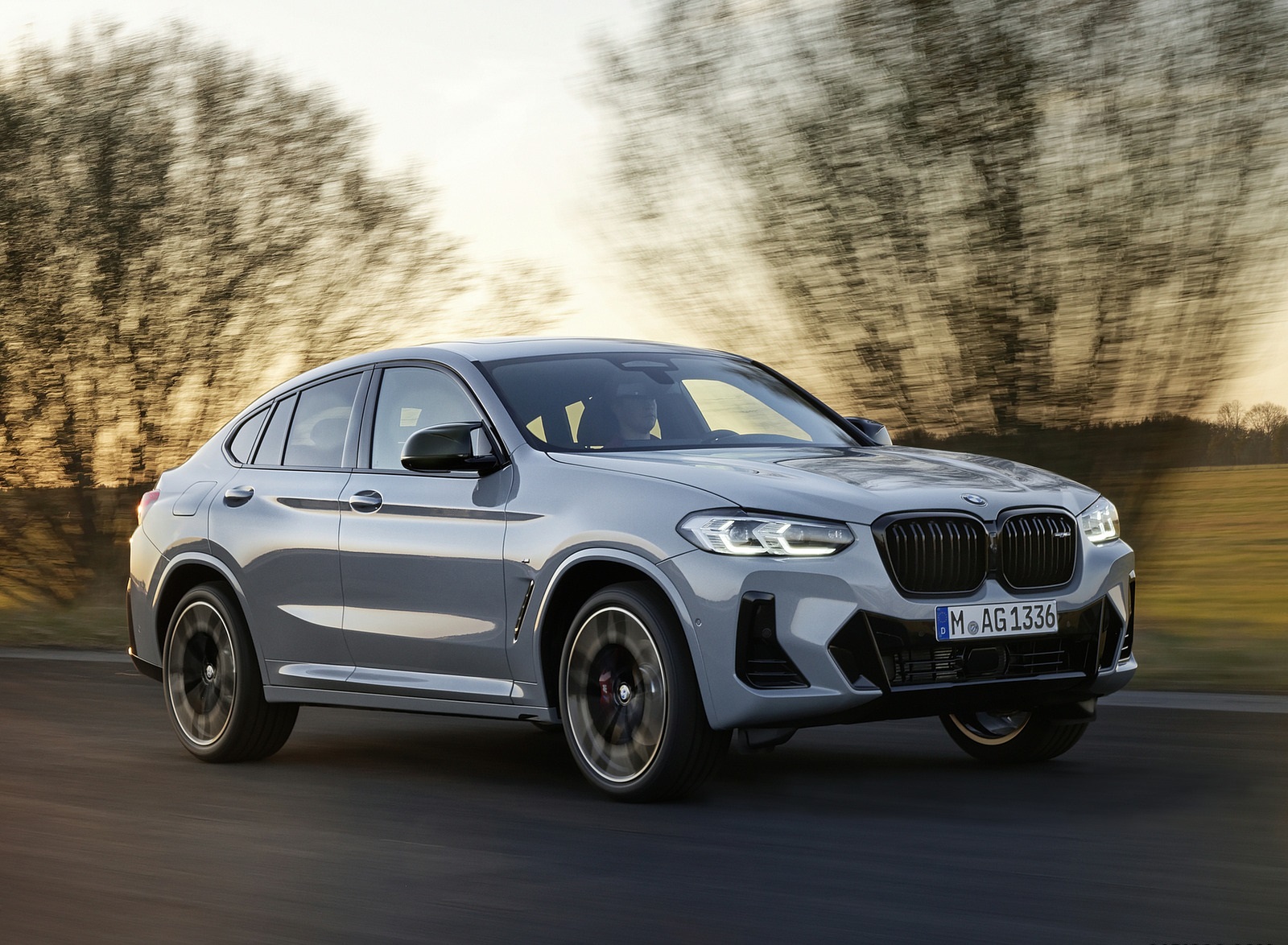 2022 BMW X4 M40i Front Three-Quarter Wallpapers (2)