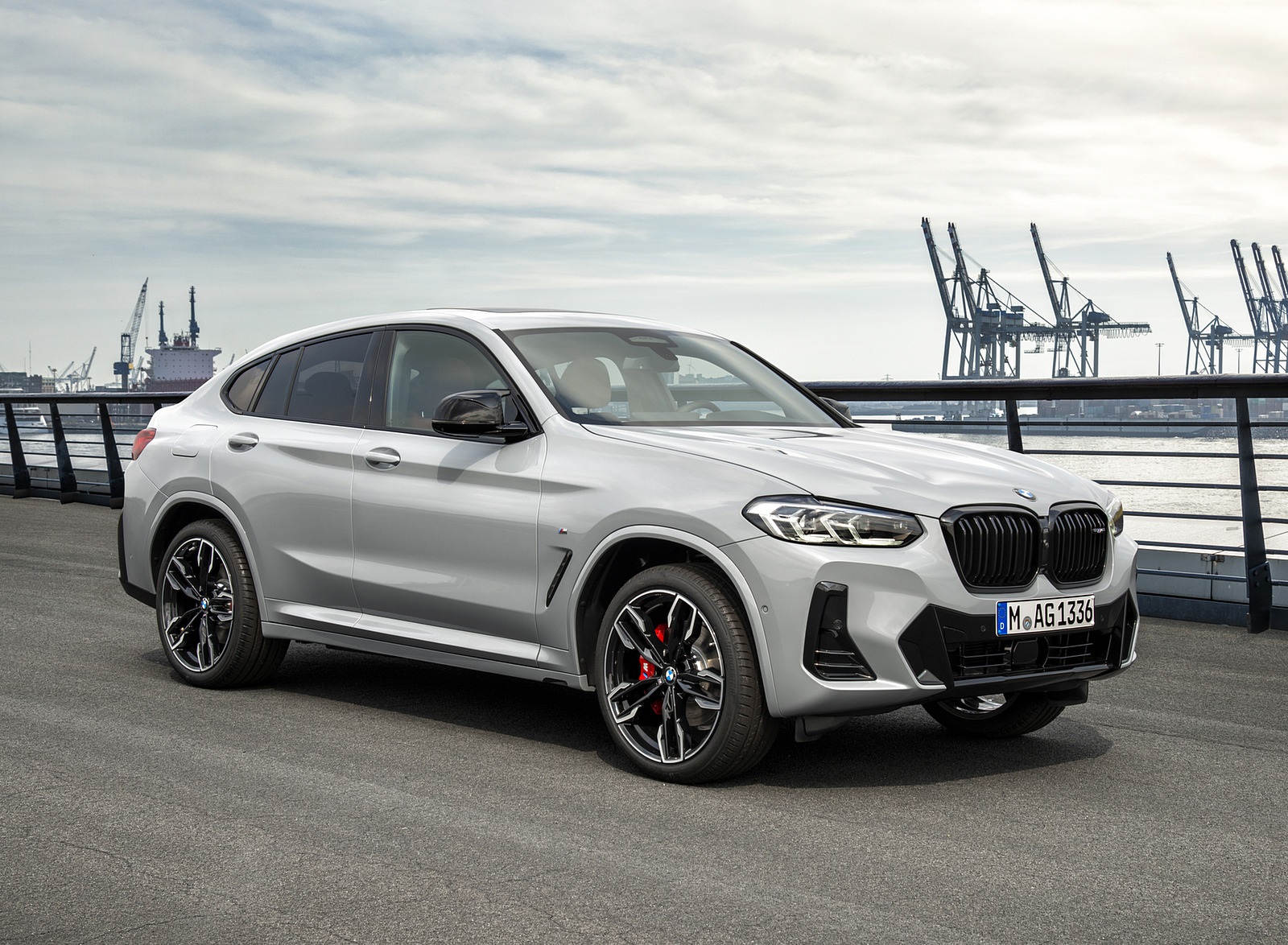 2022 BMW X4 M40i Front Three-Quarter Wallpapers (14)