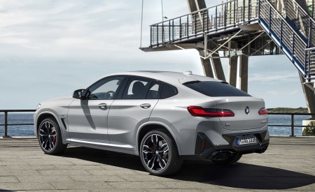 2022 BMW X4 M40i Rear Three-Quarter Wallpapers 450x275 (15)