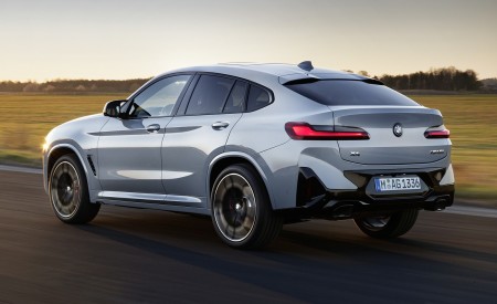 2022 BMW X4 M40i Rear Three-Quarter Wallpapers 450x275 (3)