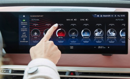 2022 BMW iX xDrive40 Central Console Wallpapers  450x275 (74)