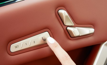 2022 BMW iX xDrive40 Interior Detail Wallpapers 450x275 (78)