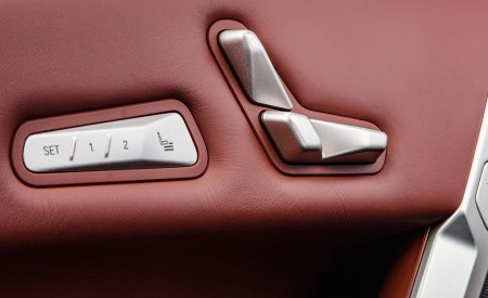 2022 BMW iX xDrive50 Interior Detail Wallpapers 450x275 (67)