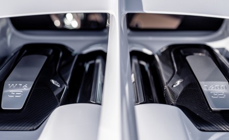 2022 Bugatti Chiron Super Sport Detail Wallpapers 450x275 (33)