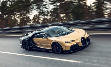 2022 Bugatti Chiron Super Sport Hight-Speed Testing Wallpapers 450x275 (3)