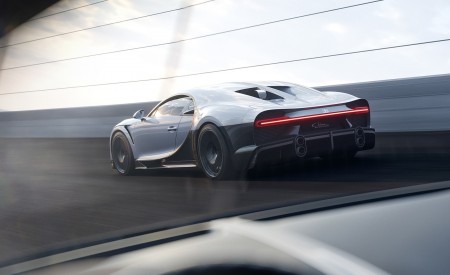 2022 Bugatti Chiron Super Sport Rear Three-Quarter Wallpapers 450x275 (19)