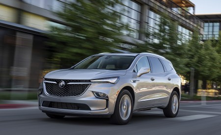 2022 Buick Enclave Avenir Front Three-Quarter Wallpapers 450x275 (4)