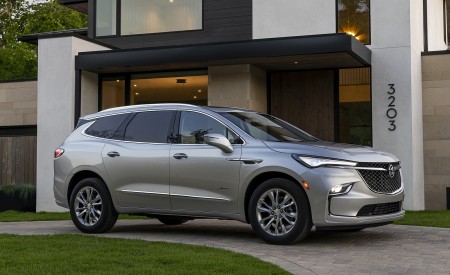 2022 Buick Enclave Avenir Front Three-Quarter Wallpapers 450x275 (7)