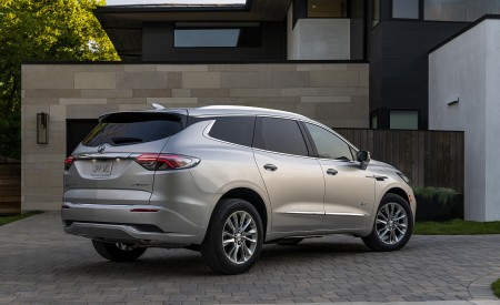 2022 Buick Enclave Avenir Rear Three-Quarter Wallpapers 450x275 (9)