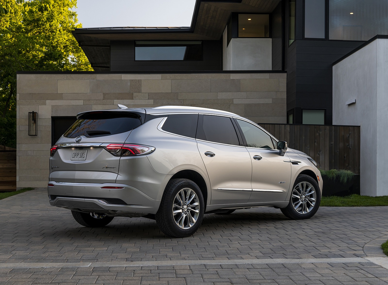 2022 Buick Enclave Avenir Rear Three-Quarter Wallpapers (9)