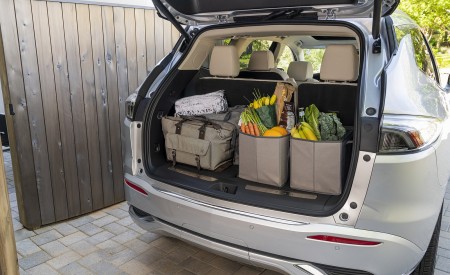 2022 Buick Enclave Avenir Trunk Wallpapers 450x275 (22)