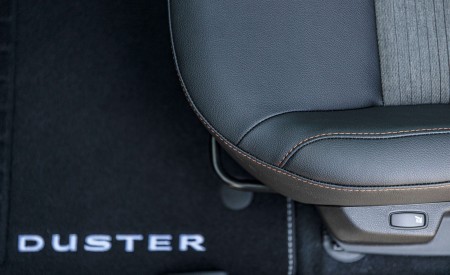2022 Dacia Duster Extreme Interior Detail Wallpapers 450x275 (40)