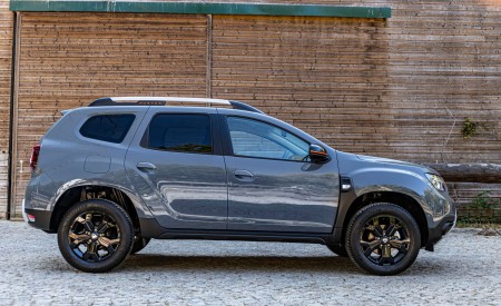 2022 Dacia Duster Extreme Side Wallpapers 450x275 (27)