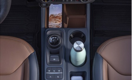 2022 Ford Maverick 2L-EcoBoost AWD Lariat Central Console Wallpapers 450x275 (17)