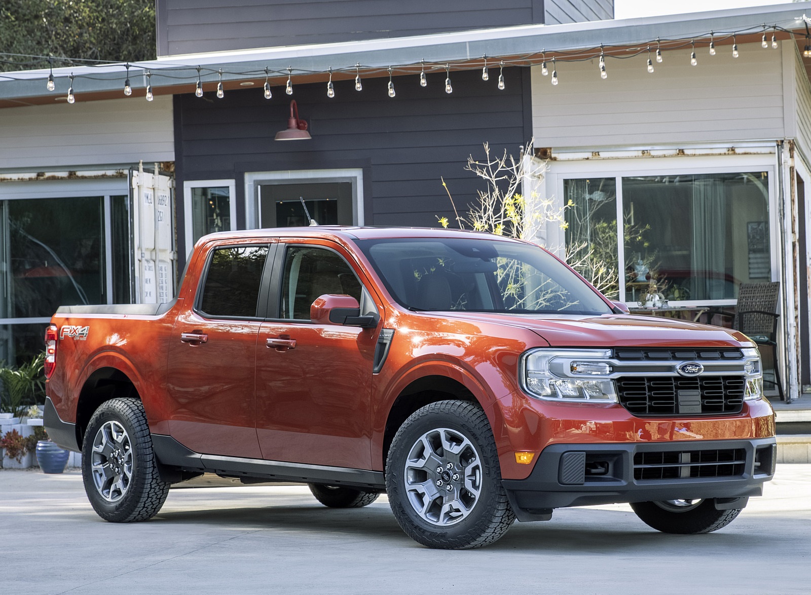 2022 Ford Maverick 2L-EcoBoost AWD Lariat Front Three-Quarter Wallpapers #7 of 43