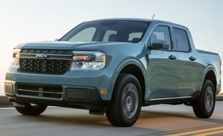 2022 Ford Maverick Hybrid XLT Front Three-Quarter Wallpapers  450x275 (3)