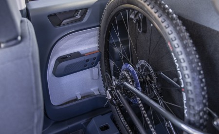 2022 Ford Maverick Hybrid XLT Interior Detail Wallpapers 450x275 (16)
