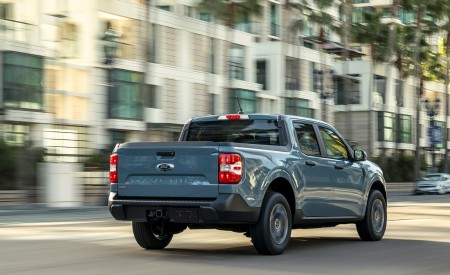 2022 Ford Maverick Hybrid XLT Rear Three-Quarter Wallpapers 450x275 (6)