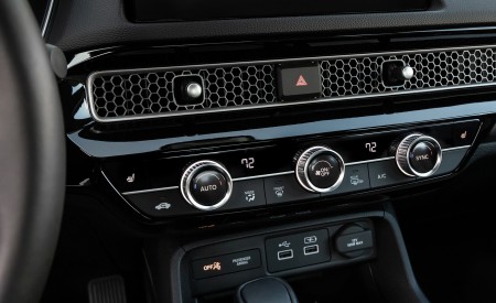 2022 Honda Civic Sedan Touring Central Console Wallpapers 450x275 (24)