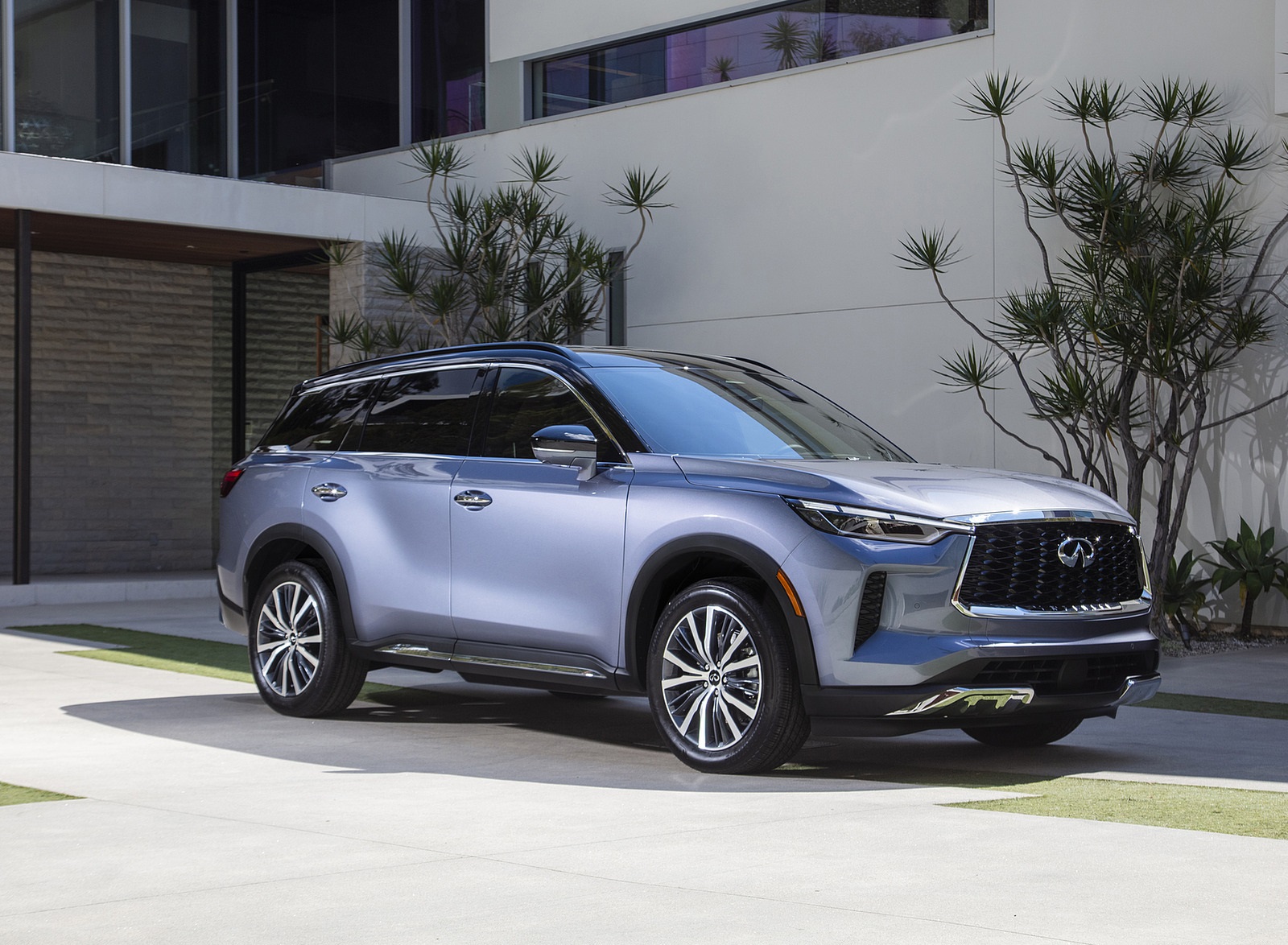2022 Infiniti QX60 Front Three-Quarter Wallpapers  #7 of 160