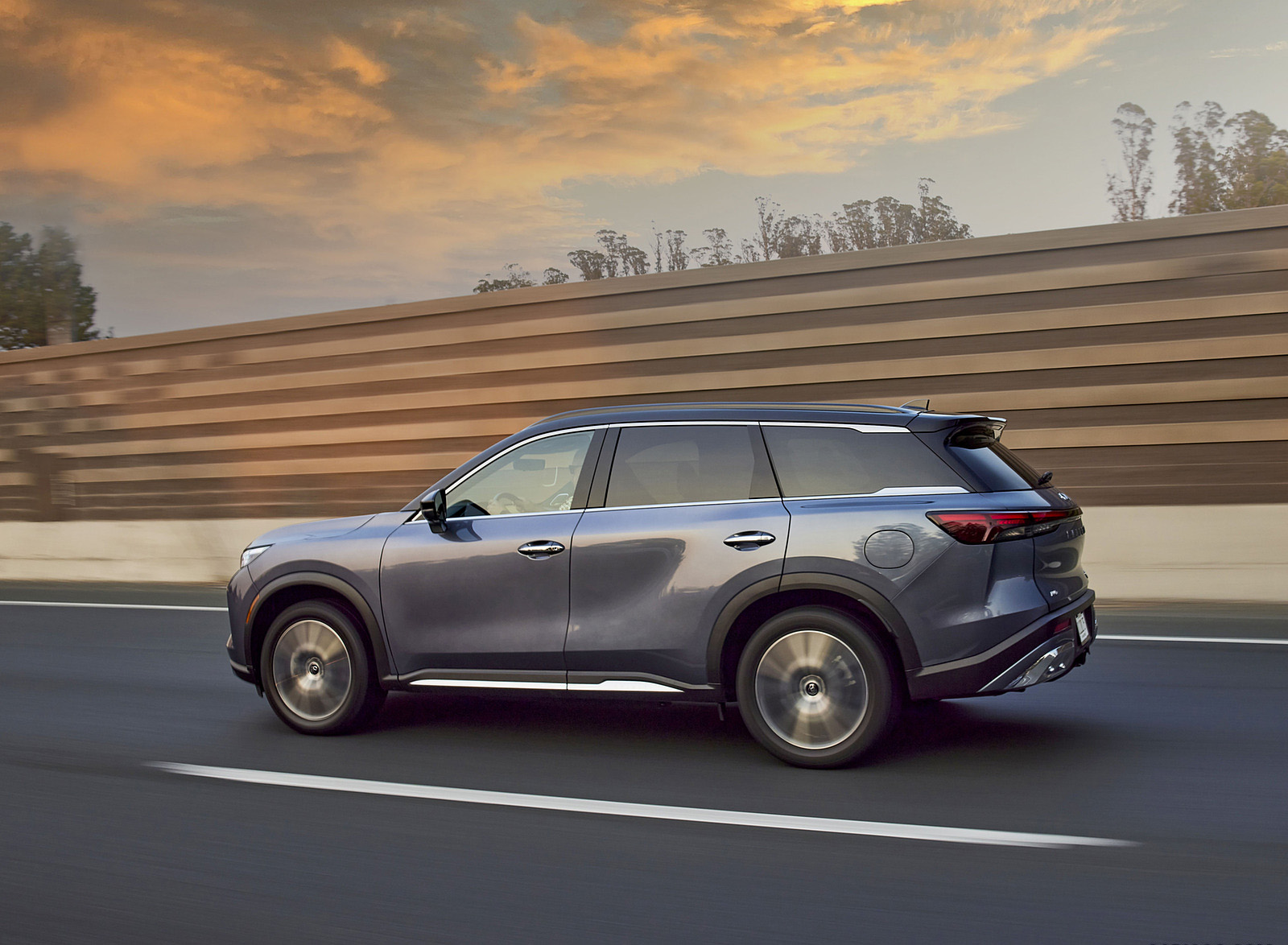 2022 Infiniti QX60 Rear Three-Quarter Wallpapers (2)