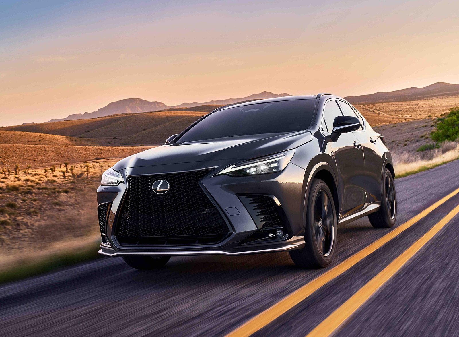 2022 Lexus NX 350 F Sport AWD Front Wallpapers #1 of 21