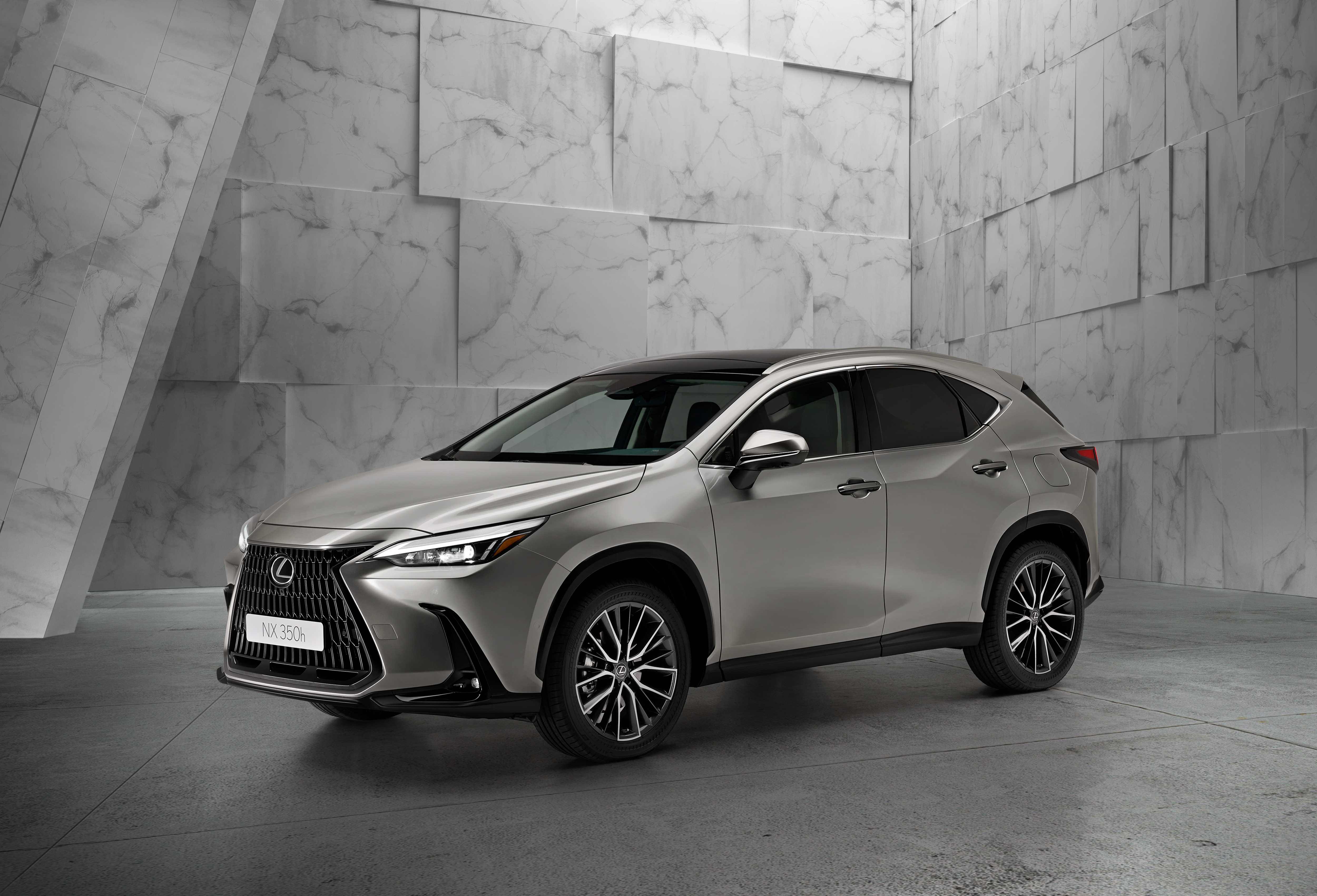 2022 Lexus NX 350h AWD Hybrid Front Three-Quarter Wallpapers (4)