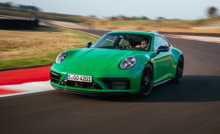 2022 Porsche 911 Carrera GTS (Color: Python Green) Front Three-Quarter Wallpapers 450x275 (62)