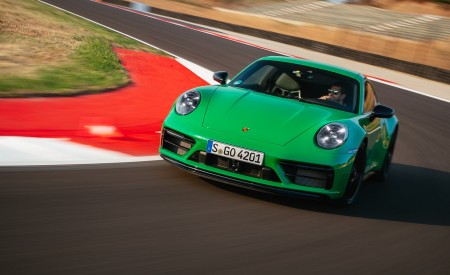 2022 Porsche 911 Carrera GTS (Color: Python Green) Front Wallpapers 450x275 (74)