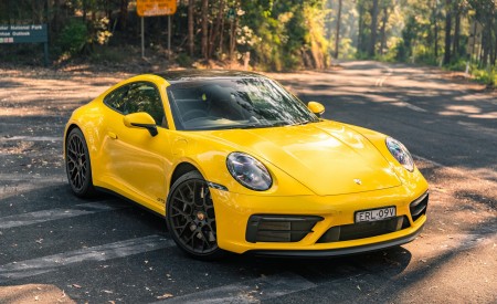 2022 Porsche 911 Carrera GTS Front Three-Quarter Wallpapers  450x275 (9)