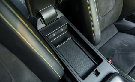 2022 Porsche 911 Carrera GTS Interior Detail Wallpapers 450x275 (43)