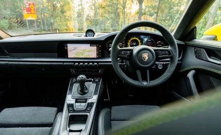 2022 Porsche 911 Carrera GTS Interior Wallpapers 450x275 (32)