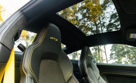 2022 Porsche 911 Carrera GTS Panoramic Roof Wallpapers 450x275 (39)