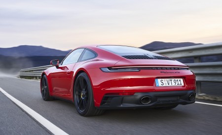 2022 Porsche 911 Carrera GTS Rear Three-Quarter Wallpapers 450x275 (139)