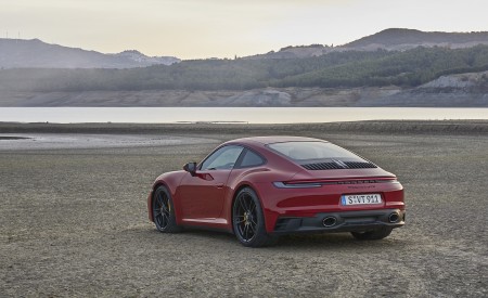2022 Porsche 911 Carrera GTS Rear Three-Quarter Wallpapers 450x275 (145)