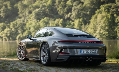 2022 Porsche 911 GT3 with Touring Package (MT; Color: Agate Grey Metallic) Rear Three-Quarter Wallpapers 450x275 (76)