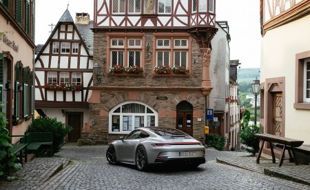 2022 Porsche 911 GT3 with Touring Package (PDK; Color: Dolomite Silver Metallic) Front Three-Quarter Wallpapers 450x275 (21)