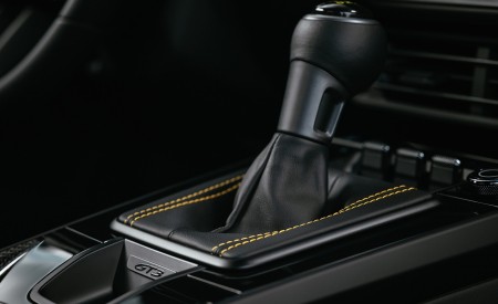 2022 Porsche 911 GT3 with Touring Package (PDK; Color: Dolomite Silver Metallic) Interior Detail Wallpapers 450x275 (38)